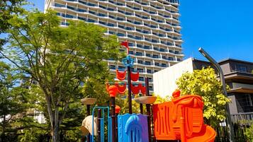 Área de juegos infantiles al aire libre