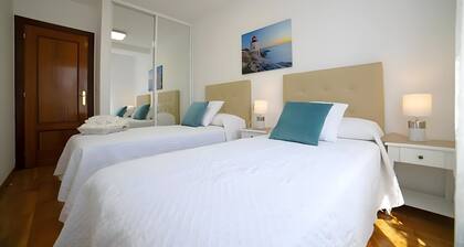Apartment 'Playa Arbeyal Garaje' with Wi-Fi