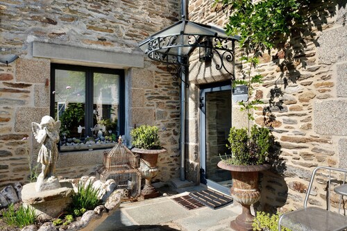 Rental in Le Conquet Near Beaches and Shops