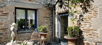 Rental in Le Conquet Near Beaches and Shops