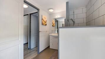 Een douche, een haardroger