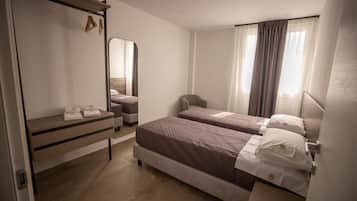 2 bedrooms, iron/ironing board, WiFi, bed sheets