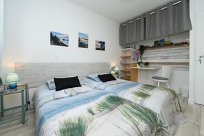 2 bedrooms, WiFi, bed sheets