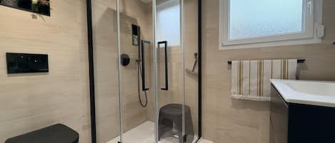 Dusche, Haartrockner