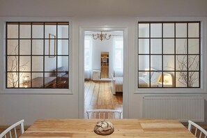 Superior Apartment, City View (1)