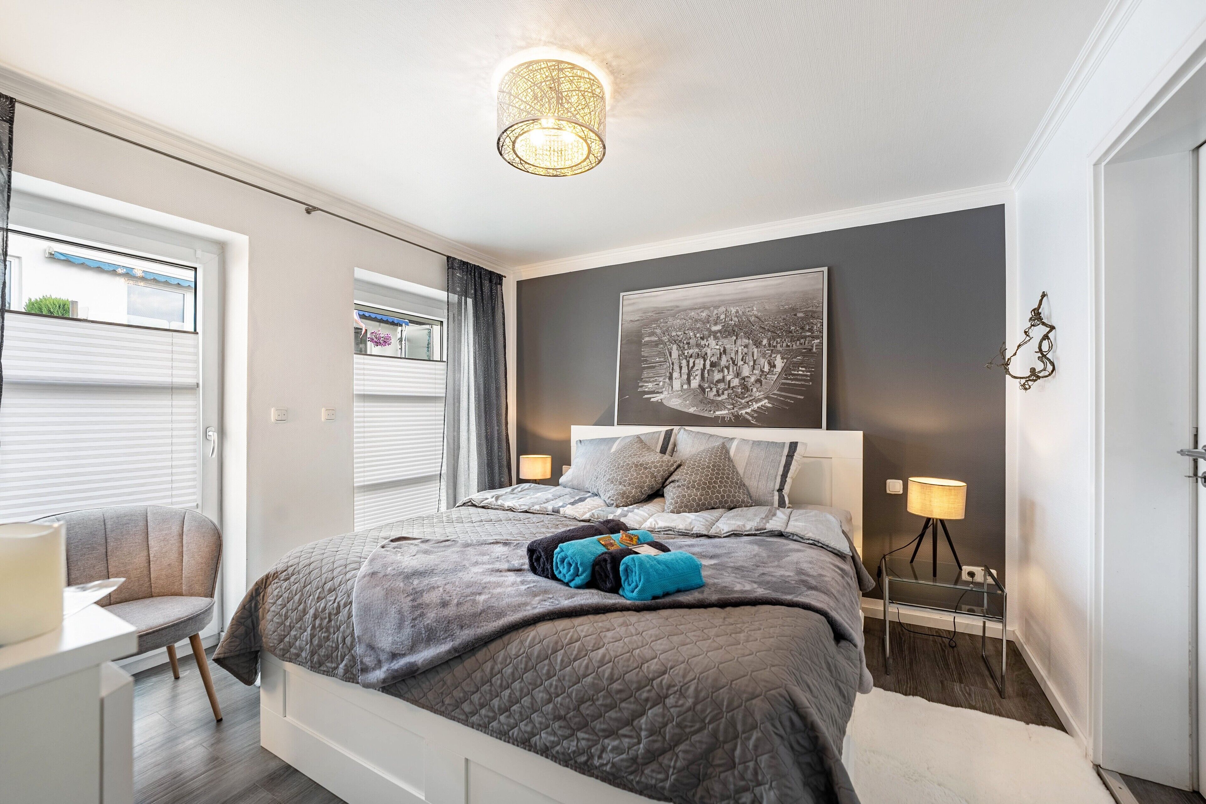 2 bedrooms, iron/ironing board, WiFi, bed sheets