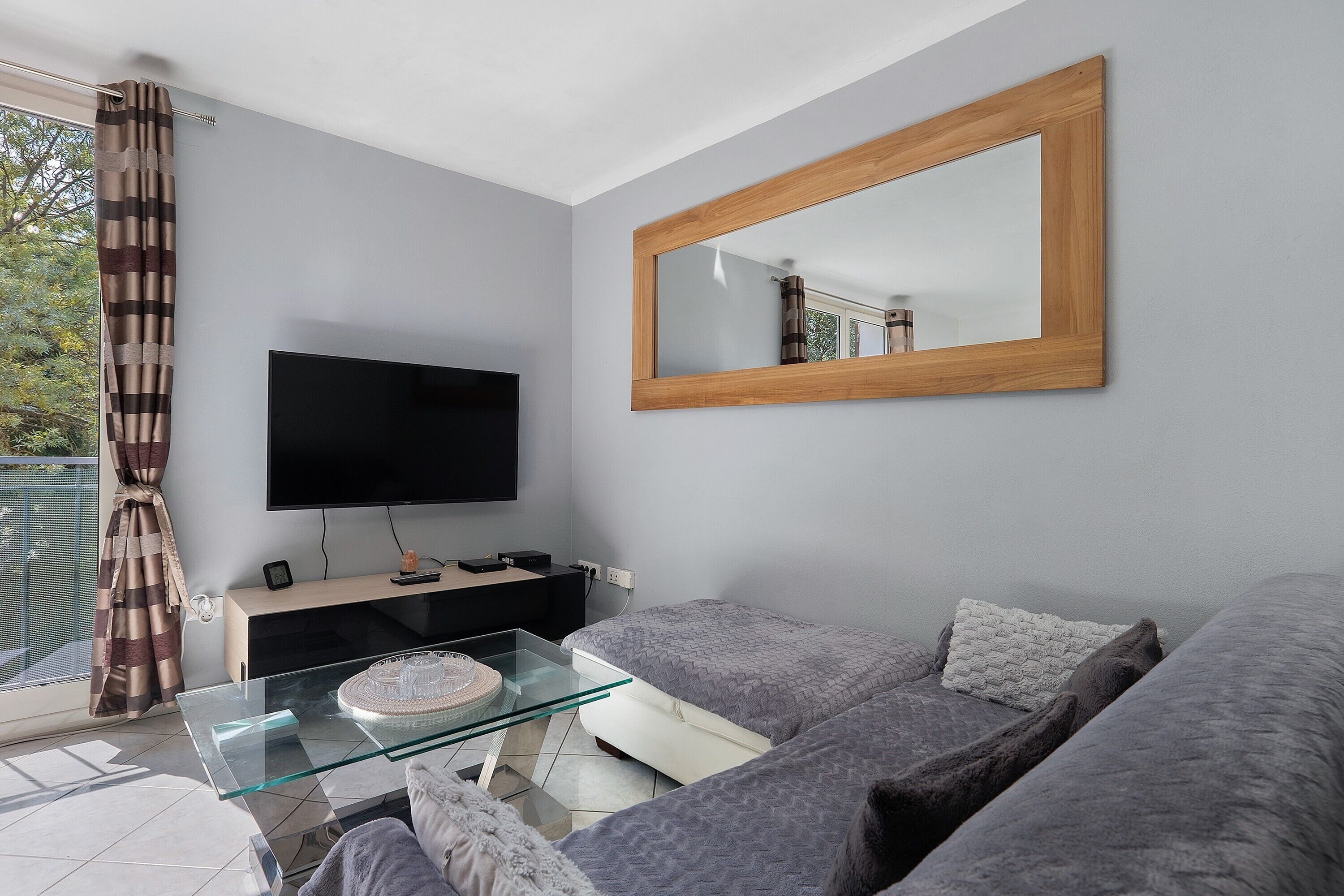 Fernseher