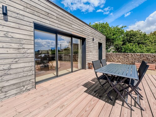 La Villetta Penmarch Holiday Home – Near Beaches, Air Conditioning Included