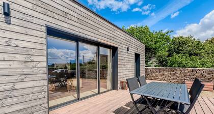 La Villetta Penmarch Holiday Home – Near Beaches, Air Conditioning Included