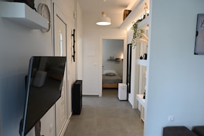 2 habitaciones, tabla de planchar con plancha, wifi y ropa de cama 