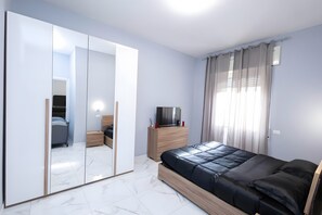 1 bedroom, iron/ironing board, WiFi, bed sheets - Cf Luxury House Apartment with Balcony, Wi-Fi and Air Conditioning (Ostia)