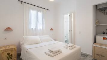 1 bedroom, iron/ironing board, WiFi