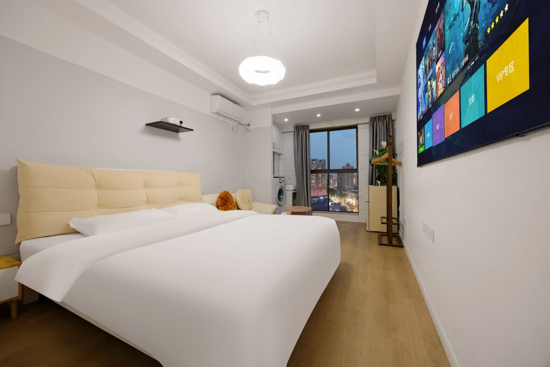 Basic Double Room | Free WiFi, bed sheets