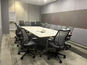 Meeting facility - J&H-Invis-High-Rise Panoramic Art Hotel (Chongqing)
