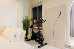 Comfort Twin Room | Free WiFi, bed sheets - J&H-Invis-High-Rise Panoramic Art Hotel (Chongqing)