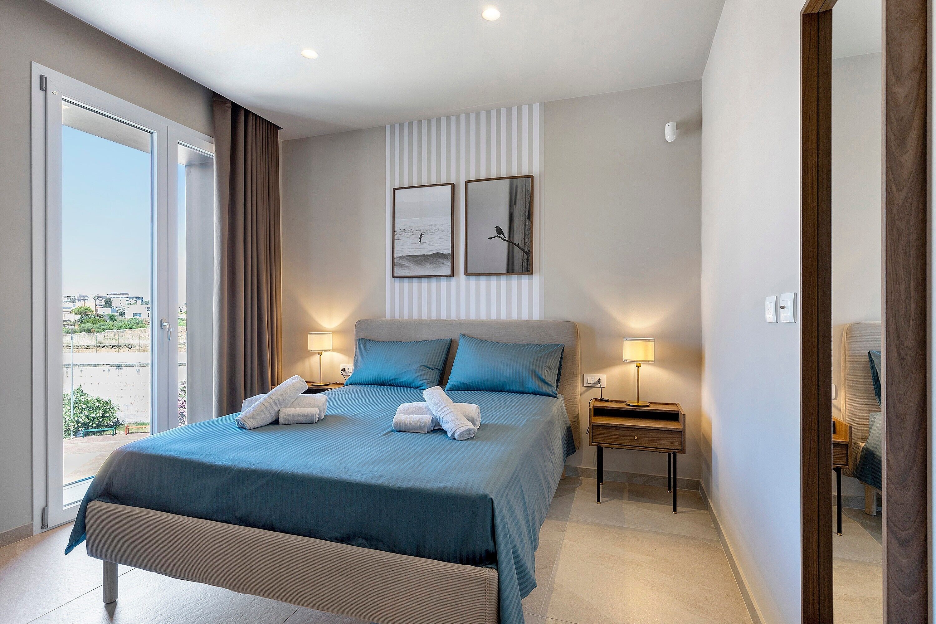 1 slaapkamer, een strijkplank/strijkijzer, wifi, beddengoed
