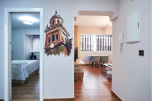 2 dormitorios, tabla de planchar con plancha, wifi y ropa de cama