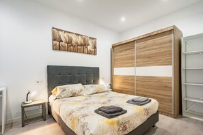 1 bedroom, iron/ironing board, WiFi, bed sheets - Apartment 'Acogedor En El Centro' with Wi-Fi (Gijón)