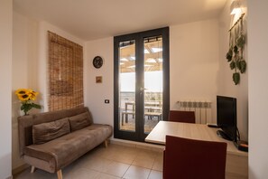 Living area - Holiday Home 'Tramonti' with Private Terrace and Air Conditioning (Nardò)