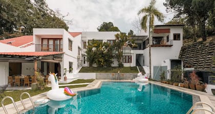40Pax Bangsar Luxe Pool Villa by Verano