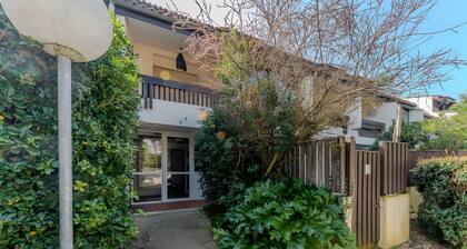 Apartment 'Cap Ferret with Pool Ref. 89' with Shared Pool and Balcony