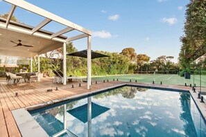 Beheizter Pool
