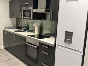 Private kitchen - Yellow Submarine Apartments - Sleeps 18 (Liverpool)