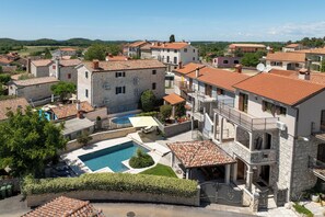 Exterior - Holiday house with pool for 10 persons, 2 separate accommodation units,in Porec (Dračevac)