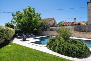 Utomhuspool