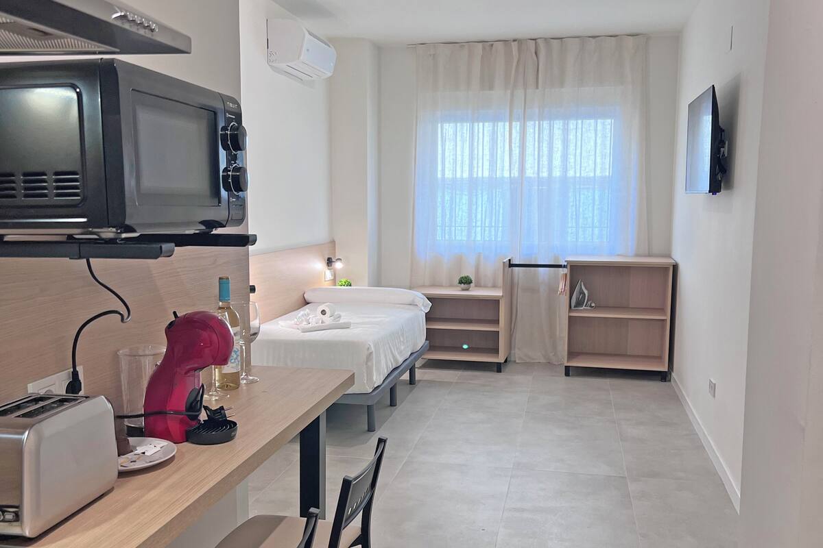 Comfort Studio, City View | Free WiFi