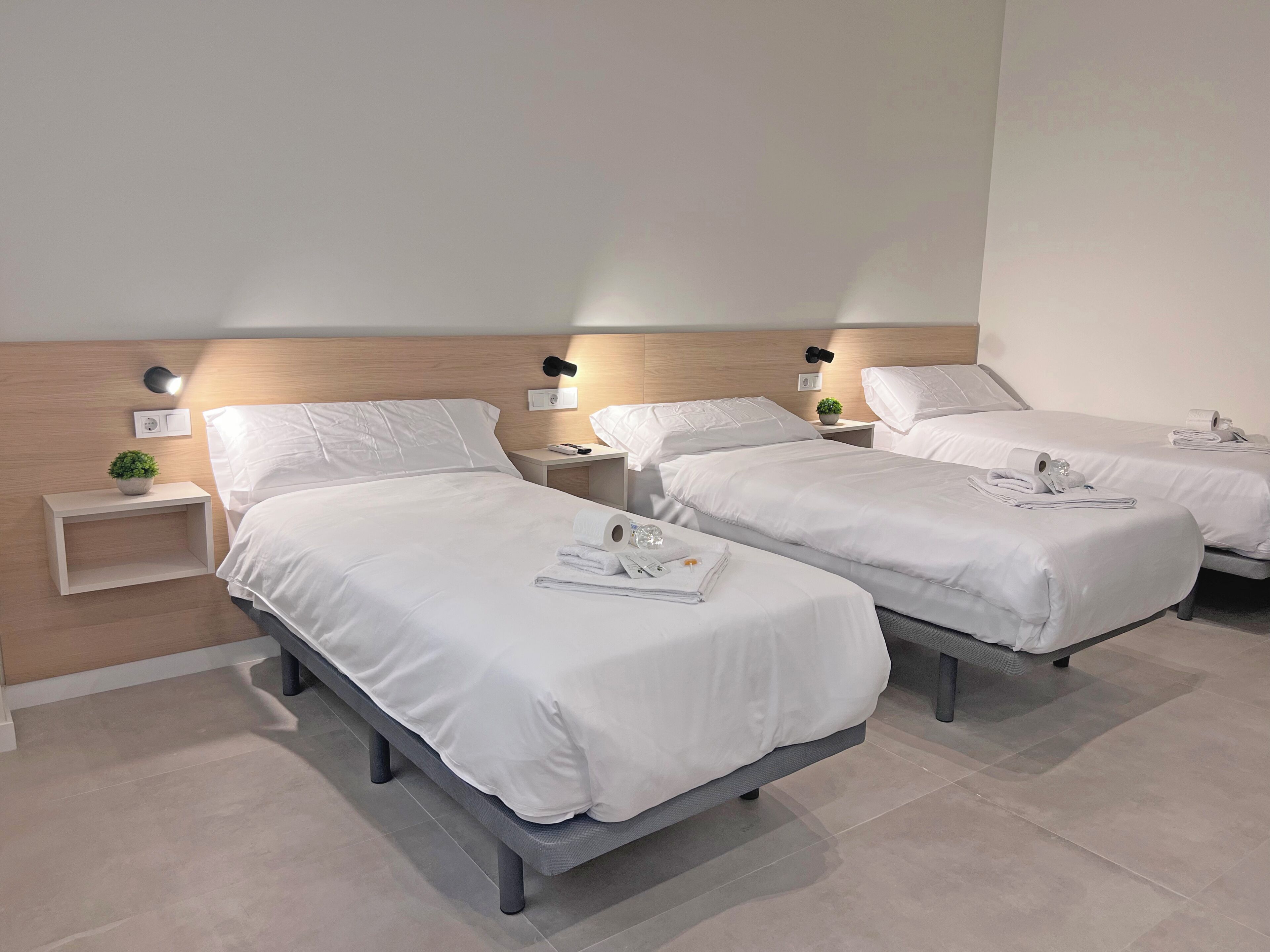 Estudio familiar, vista al patio | Spa