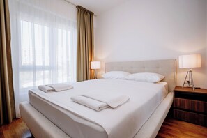 Comfort-Apartment, Veranda, Meerblick | Verdunkelungsvorhänge, Bügeleisen/Bügelbrett, kostenloses WLAN