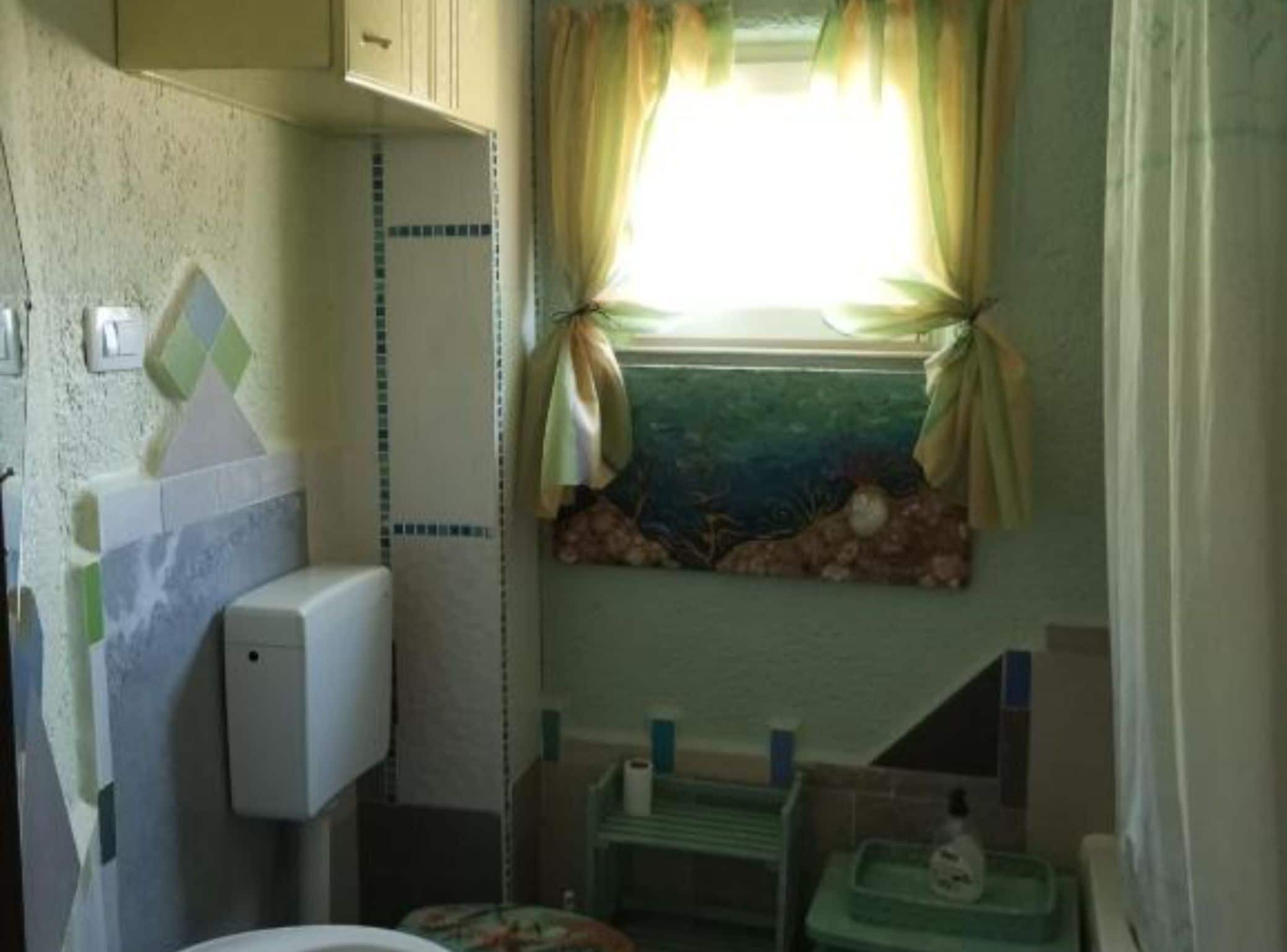 Studio (Studio) | Bathroom | Shower, towels