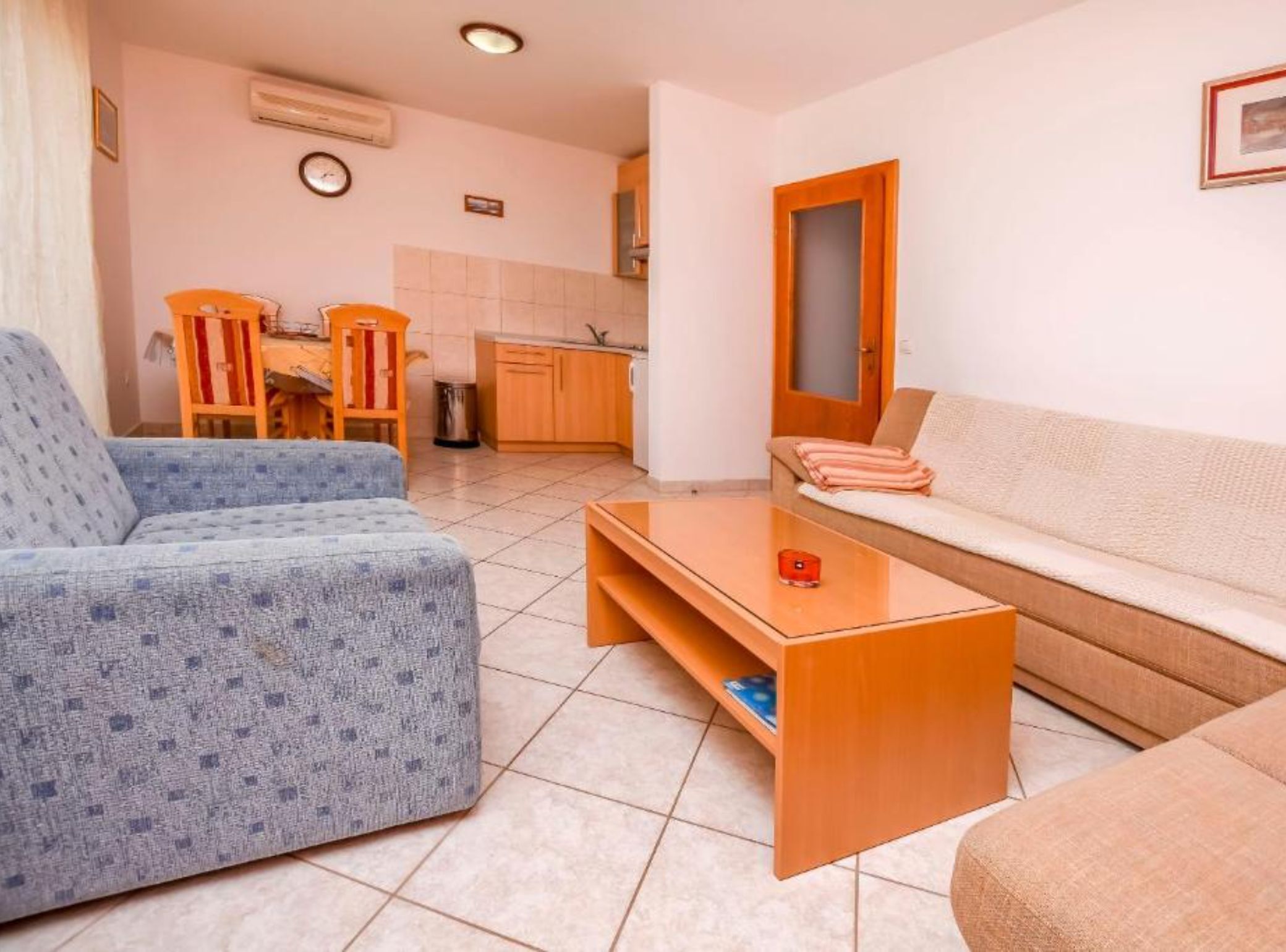 Departamento (One Bedroom Apartment with Balcony) | 11 habitaciones y wifi gratis 