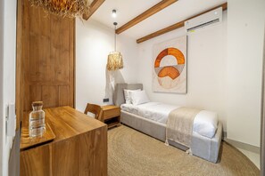 Luxury-Villa, Poolblick | Bettwäsche aus ägyptischer Baumwolle, hochwertige Bettwaren, Zimmersafe