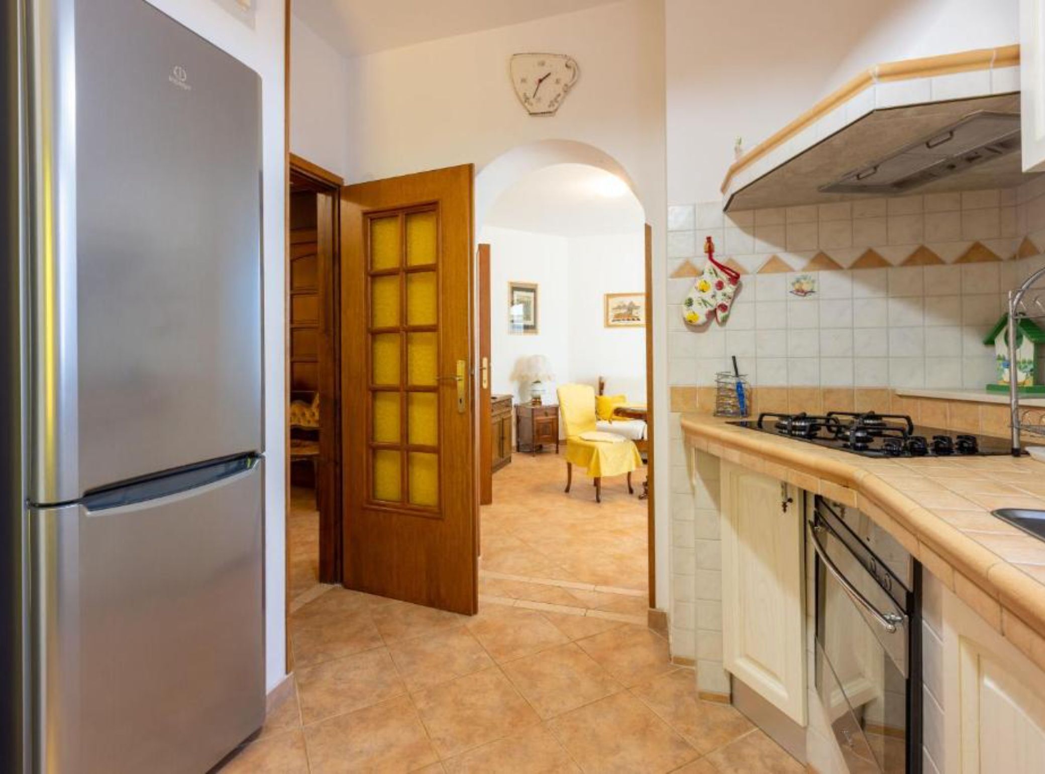 Studio (Studio Apartment with Terrace and Gar) | Private kitchen | Fridge