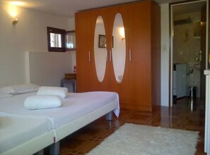 Apartment (Villa Solea apartment A1) | 4 bedrooms, cots/infant beds, free WiFi - Villa Solea (Hvar)