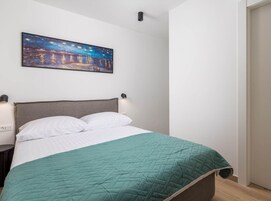 Apartment (One Bedroom Apartment with Balcony) | 6 bedrooms, cribs/infant beds, free WiFi