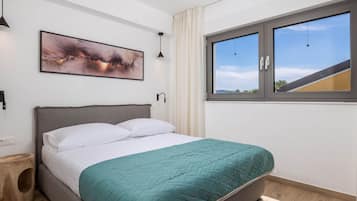 Apartment (Classic Apartment with Balcony) | 6 bedrooms, cribs/infant beds, free WiFi