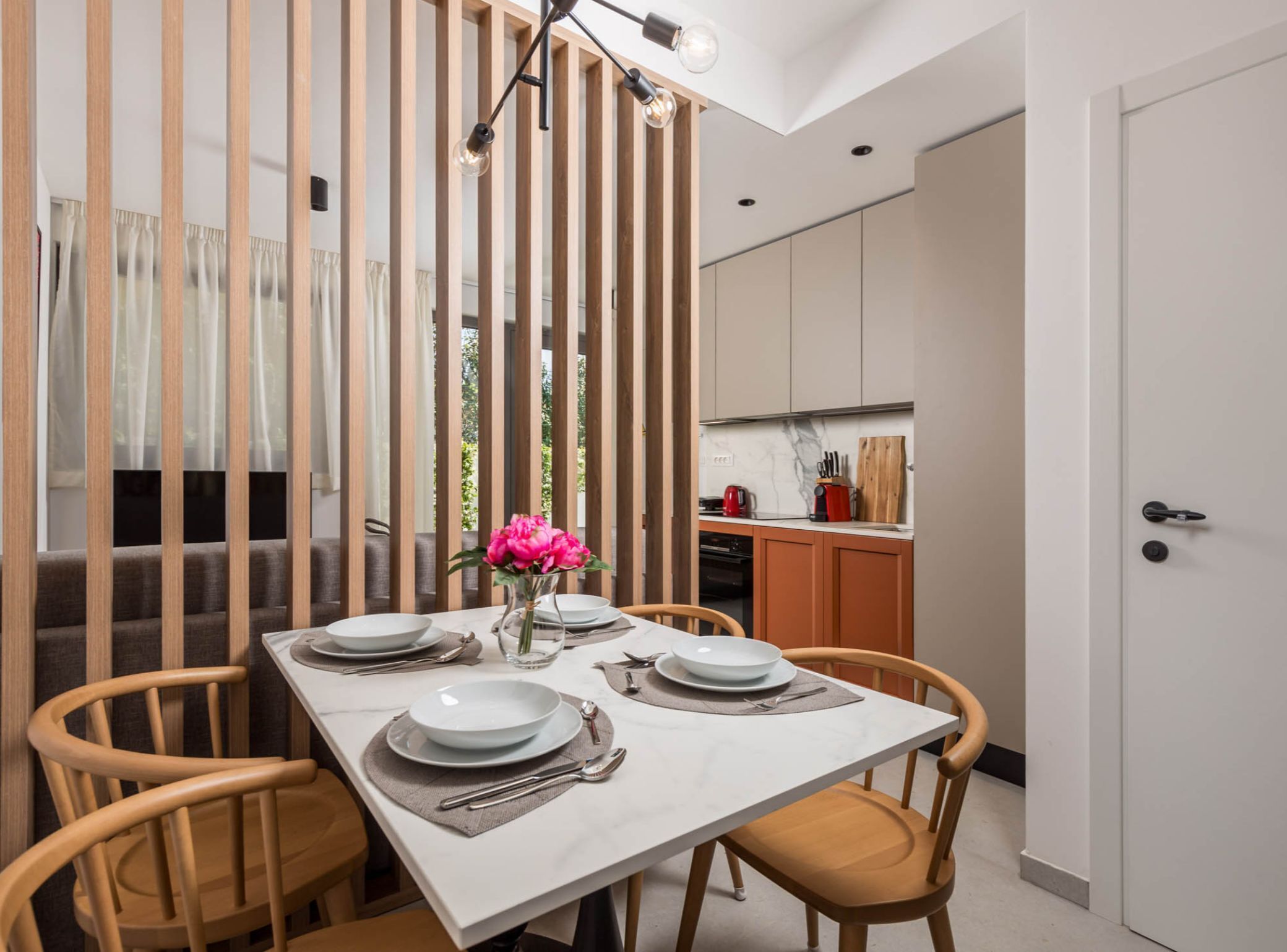 Apartment (One Bedroom Apartment with Balcony) | Dining room