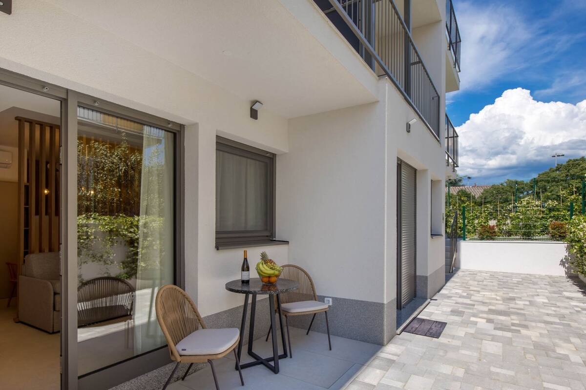 Apartment (Standard Apartment with Balcony) | Exterior
