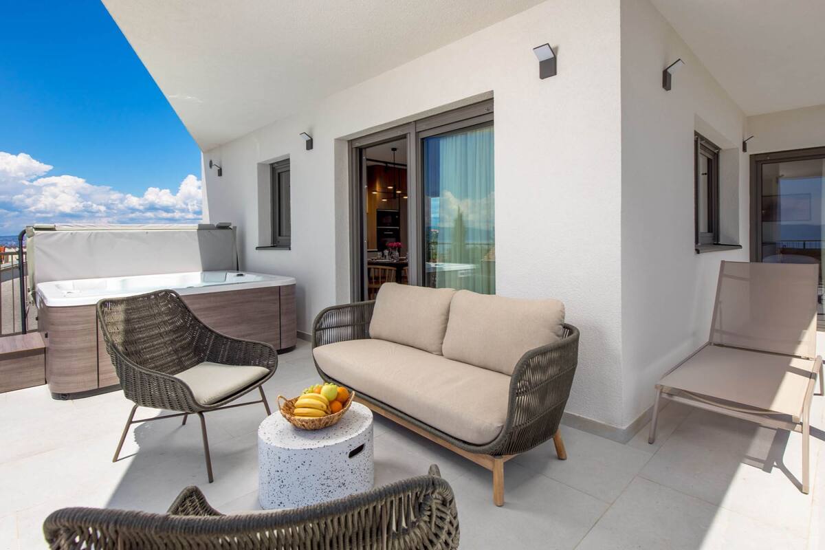 Apartment (Classic Apartment with Balcony) | Terrace/patio