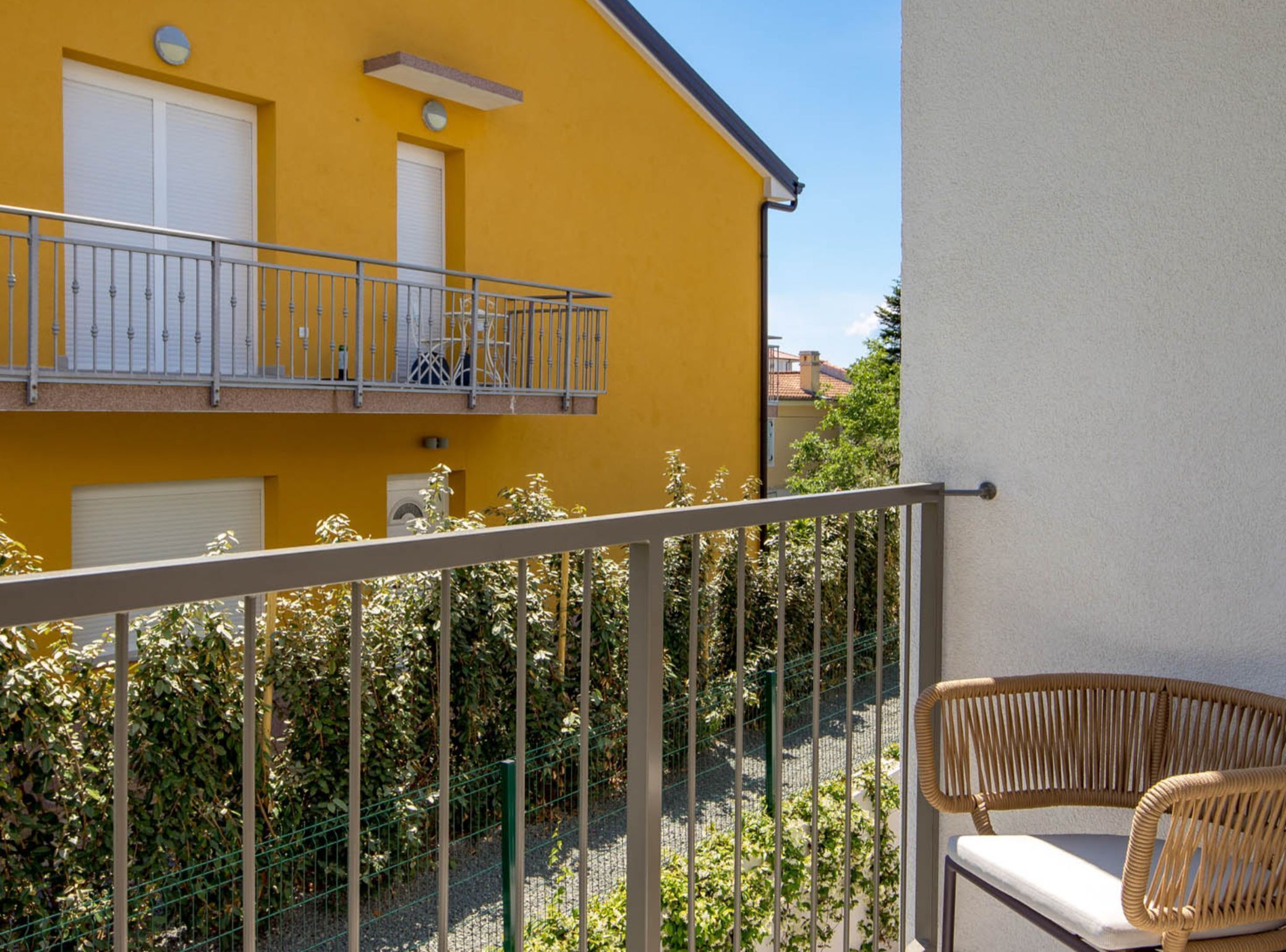 Apartment (Classic Apartment with Balcony) | Balcony