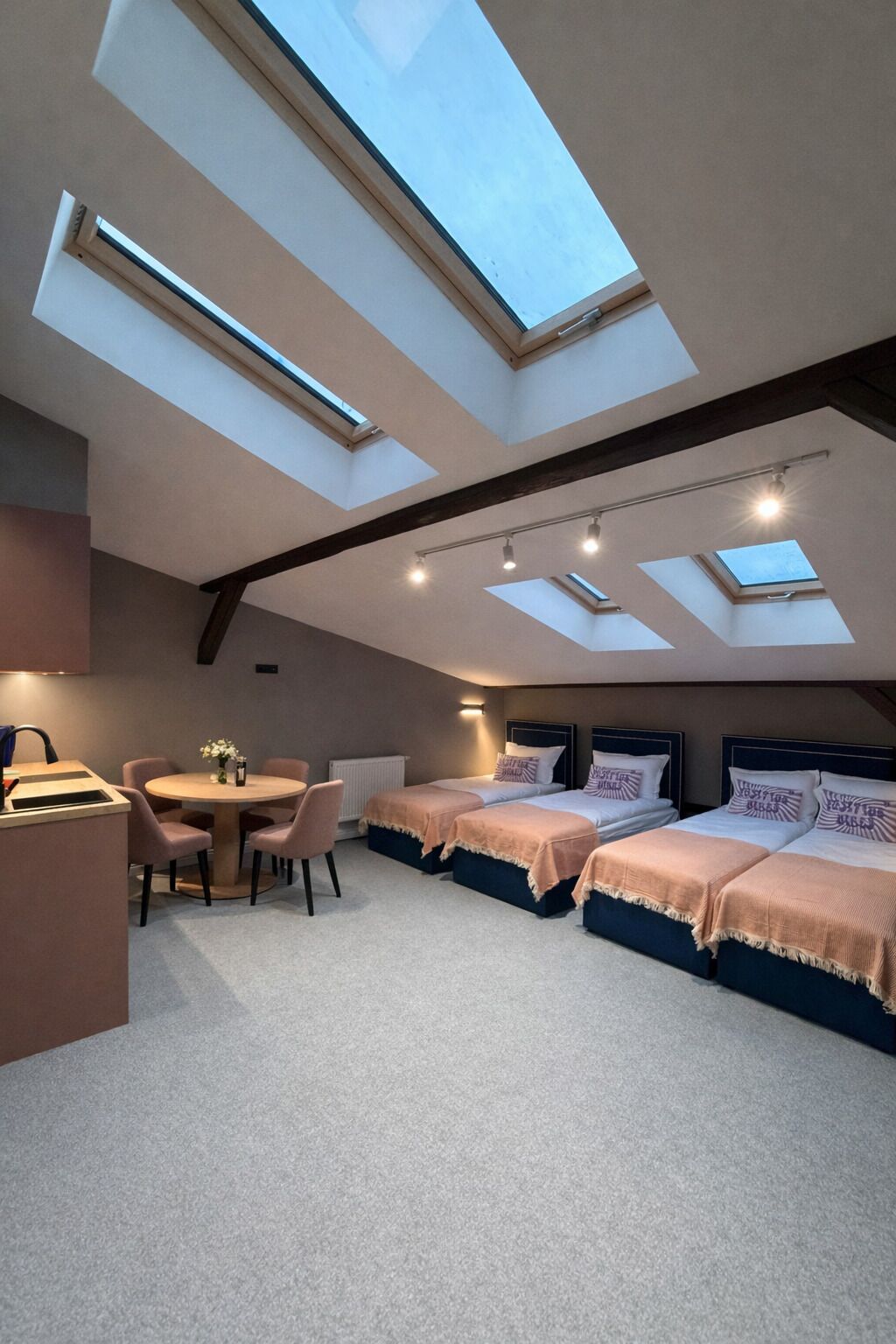 Comfort Studio Suite | Laptop workspace, blackout drapes, soundproofing, iron/ironing board