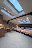 Comfort Studio Suite | Laptop workspace, blackout curtains, soundproofing