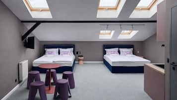 Comfort Studio Suite | Laptop workspace, blackout drapes, soundproofing, iron/ironing board