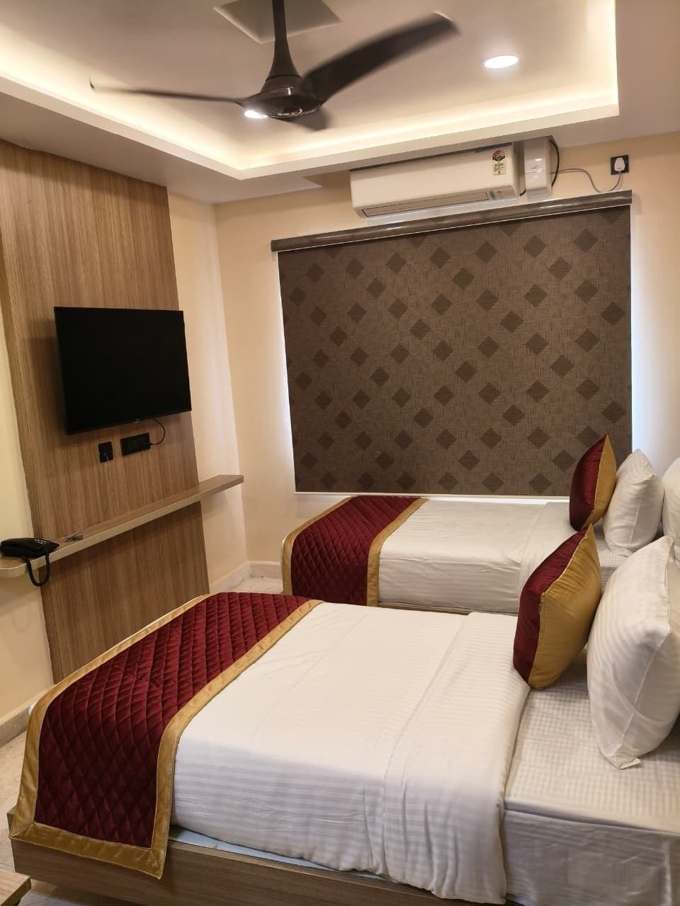 Twin Room | Egyptian cotton sheets, premium bedding, minibar, free WiFi