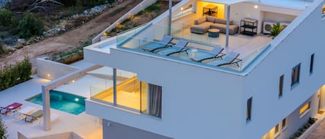 Ferienhaus (Villa Axia with pool) | Außenbereich