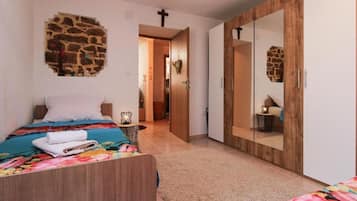 Căn hộ (apartment with terrace) | 2 phòng ngủ, nôi/giường cho trẻ sơ sinh (phụ phí)