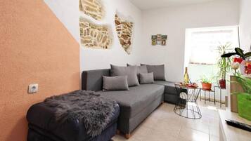 Căn hộ (apartment with terrace) | 2 phòng ngủ, nôi/giường cho trẻ sơ sinh (phụ phí)